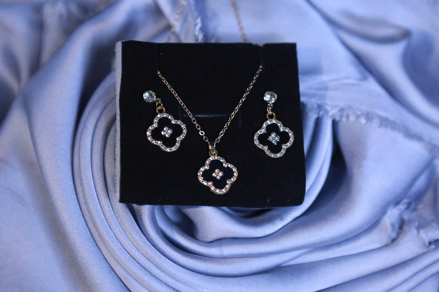 The Clover Onyx Set