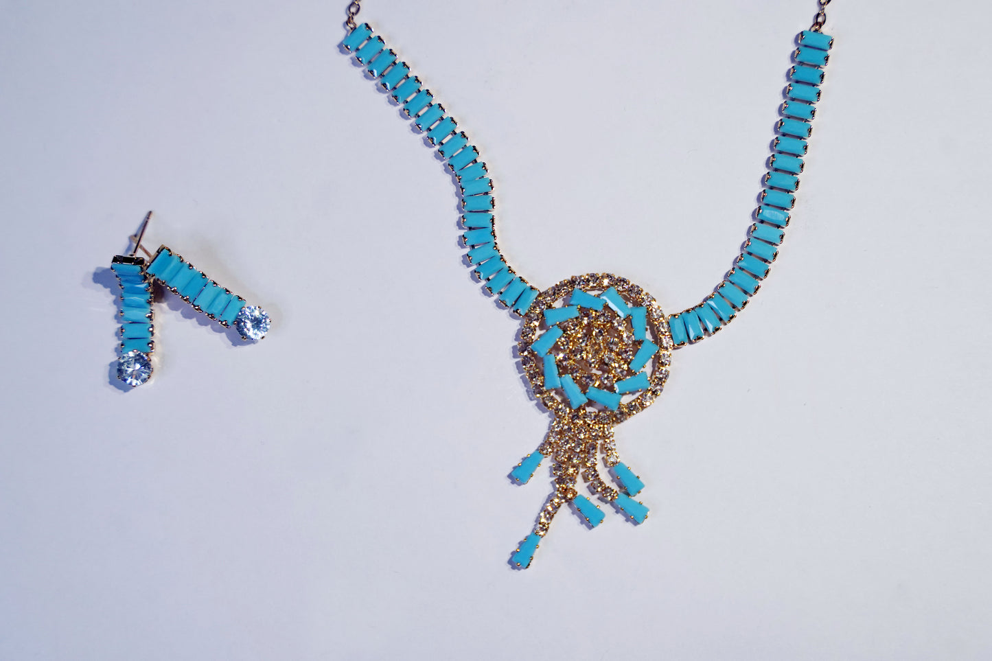 The Turquoise Sunburst Gala Set