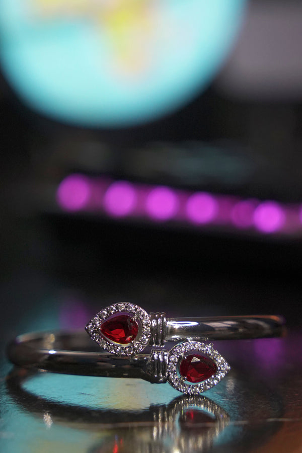 The Argent Crystal Set